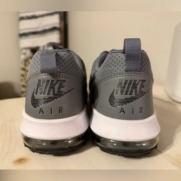 Nike 827177-002 Air Max Turbulence LS
Cool Grey 11.5 - Picture 5 of 11